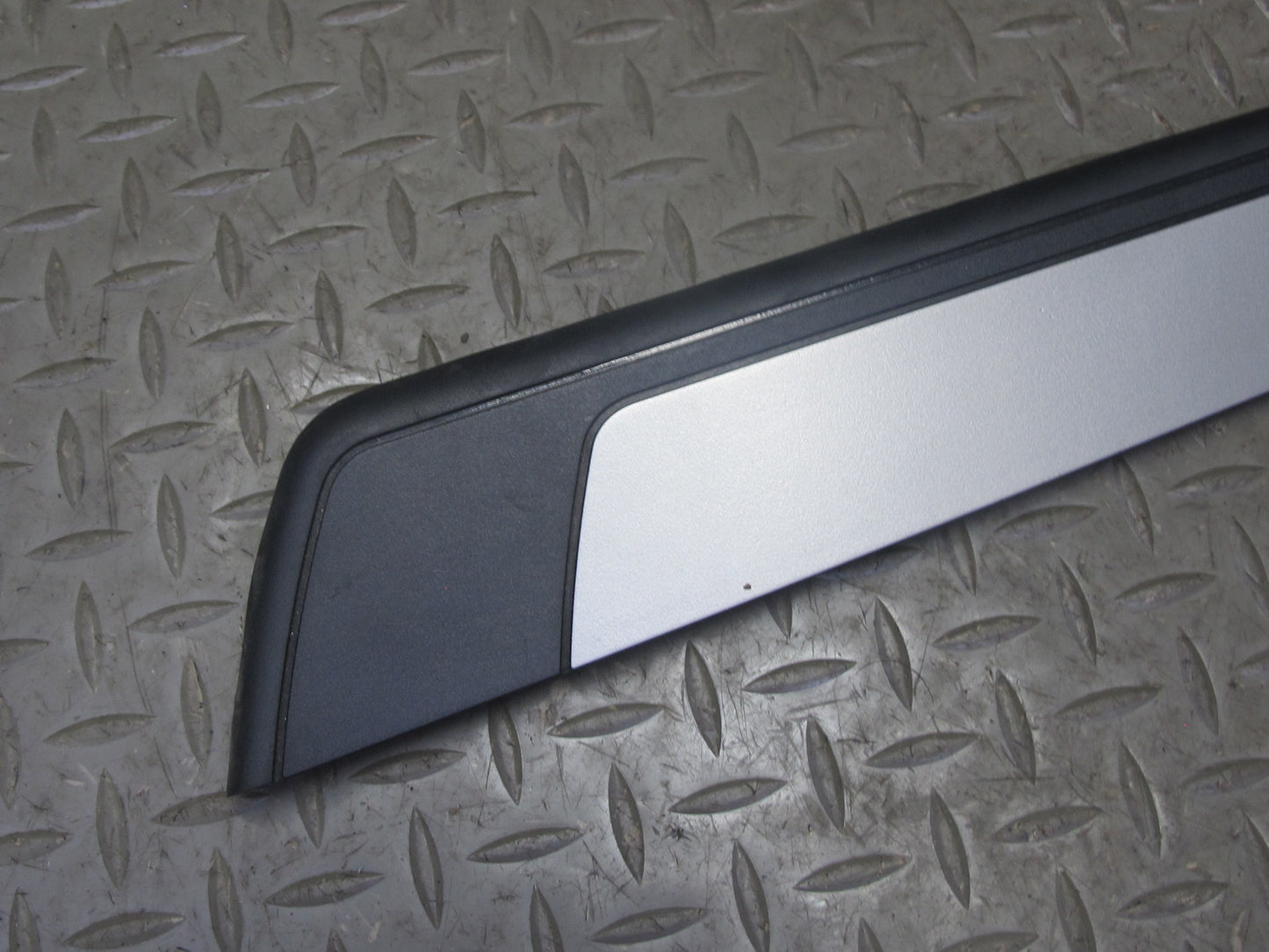 03-16 BMW E89 E86 E85 Z4 Set of 2 Left & Right Door Sill Scuff Plate Trim OEM