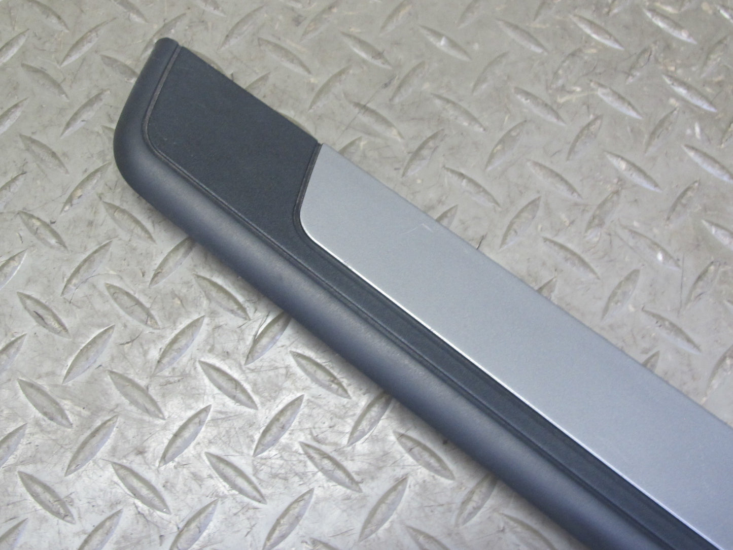 03-16 BMW E89 E86 E85 Z4 Set of 2 Left & Right Door Sill Scuff Plate Trim OEM
