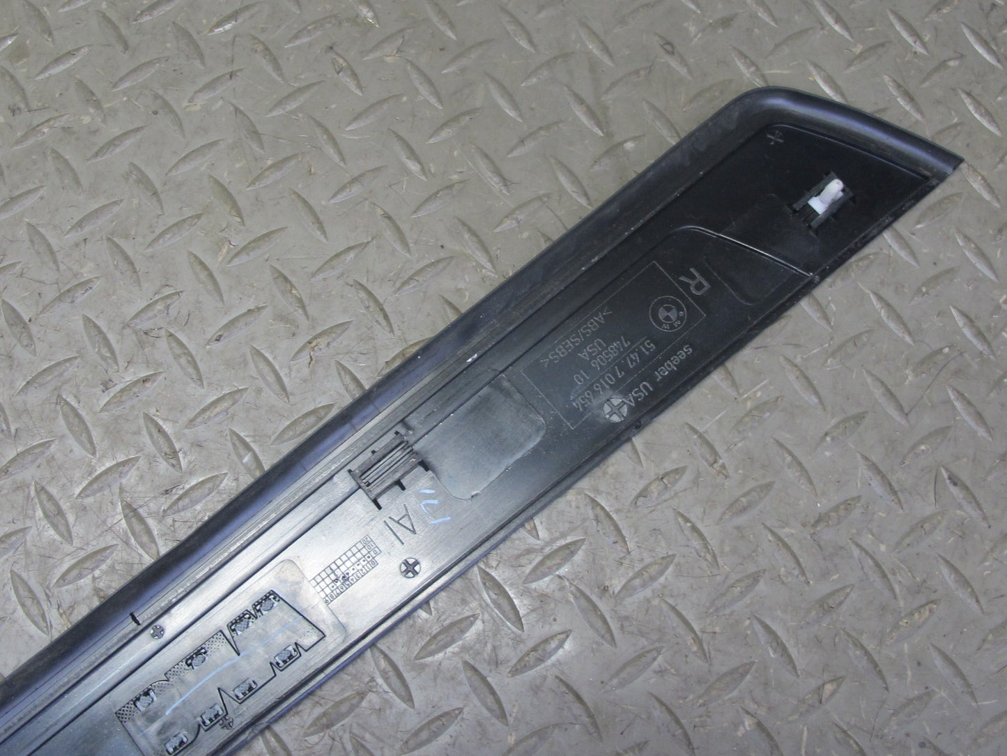 03-16 BMW E89 E86 E85 Z4 Set of 2 Left & Right Door Sill Scuff Plate Trim OEM
