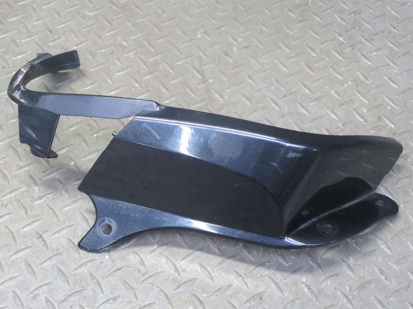 06-08 BMW E85 Z4 Set of 2 Rear Left & Right Tail Light Trim Cover Black OEM