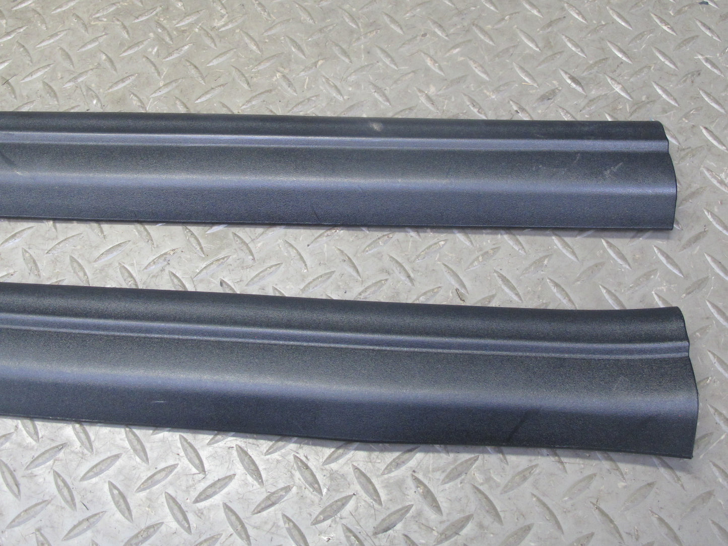 03-08 BMW E85 Z4 Set of 2 Left & Right Door Scuff Sill Plate Trim Cover OEM