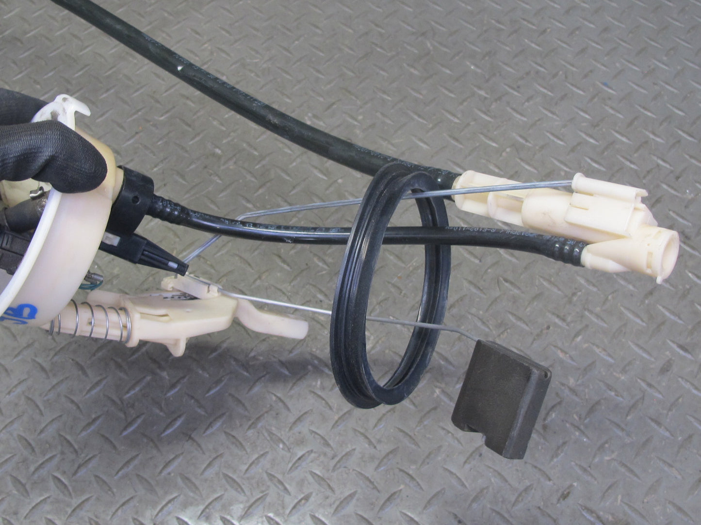 01-06 BMW E46 330i 330Ci 3.0L M54 Fuel Pump Level Sensor Sending Unit Set OEM