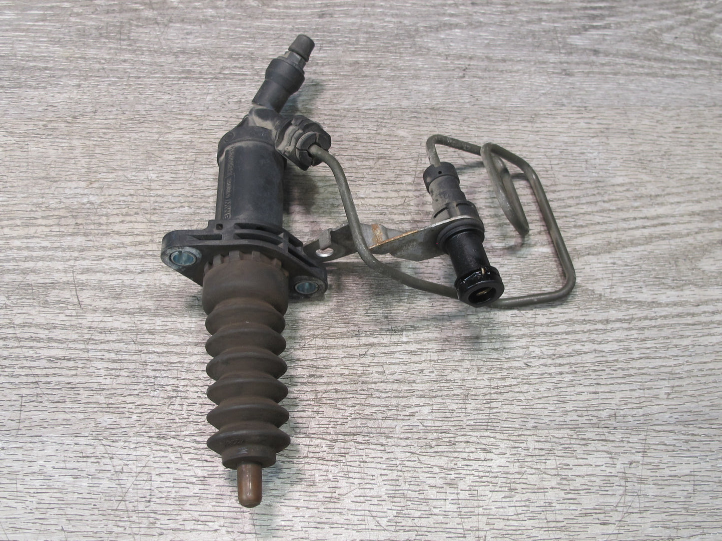 2008-2013 BMW E90 E91 E92 E93 M3 328i 335i Slave Clutch Cylinder 6785964