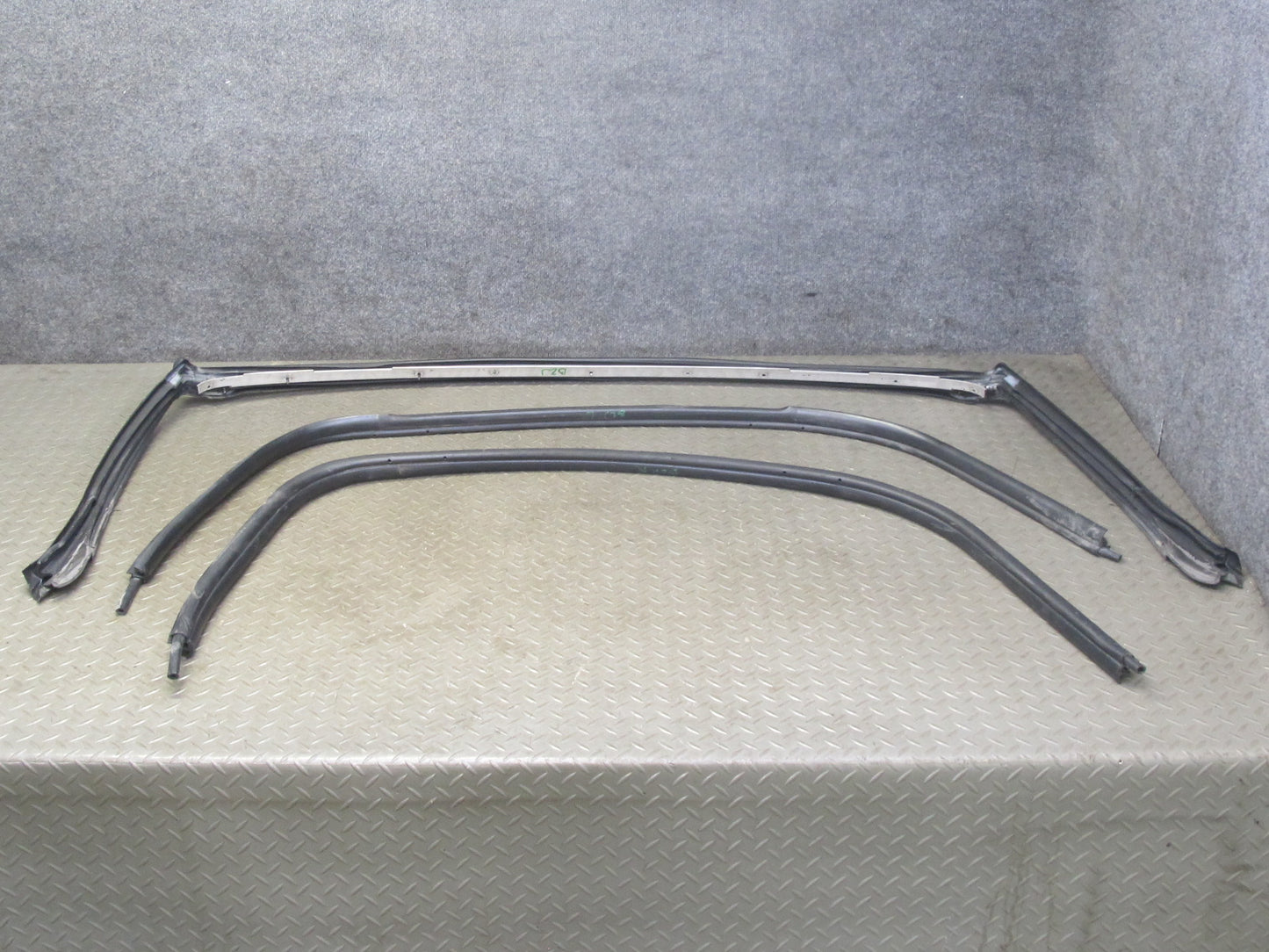 03-08 BMW E85 Z4 Set of 3 Windshield Door Weatherstrip Rubber Seal Cover OEM