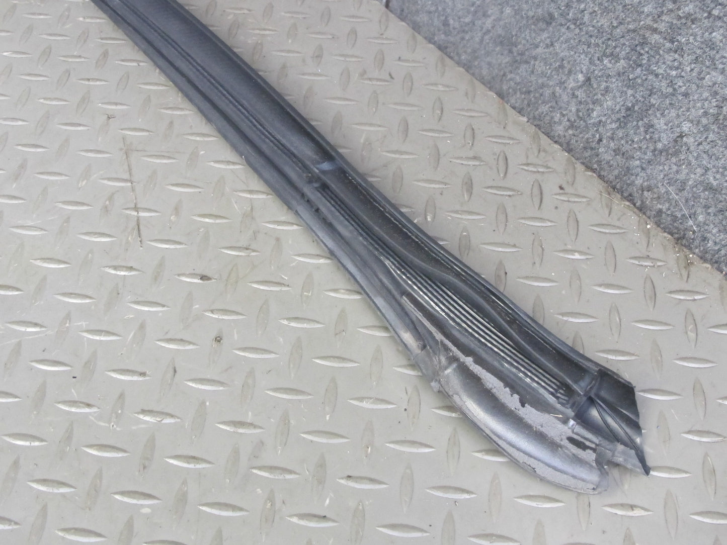 03-08 BMW E85 Z4 Set of 3 Windshield Door Weatherstrip Rubber Seal Cover OEM