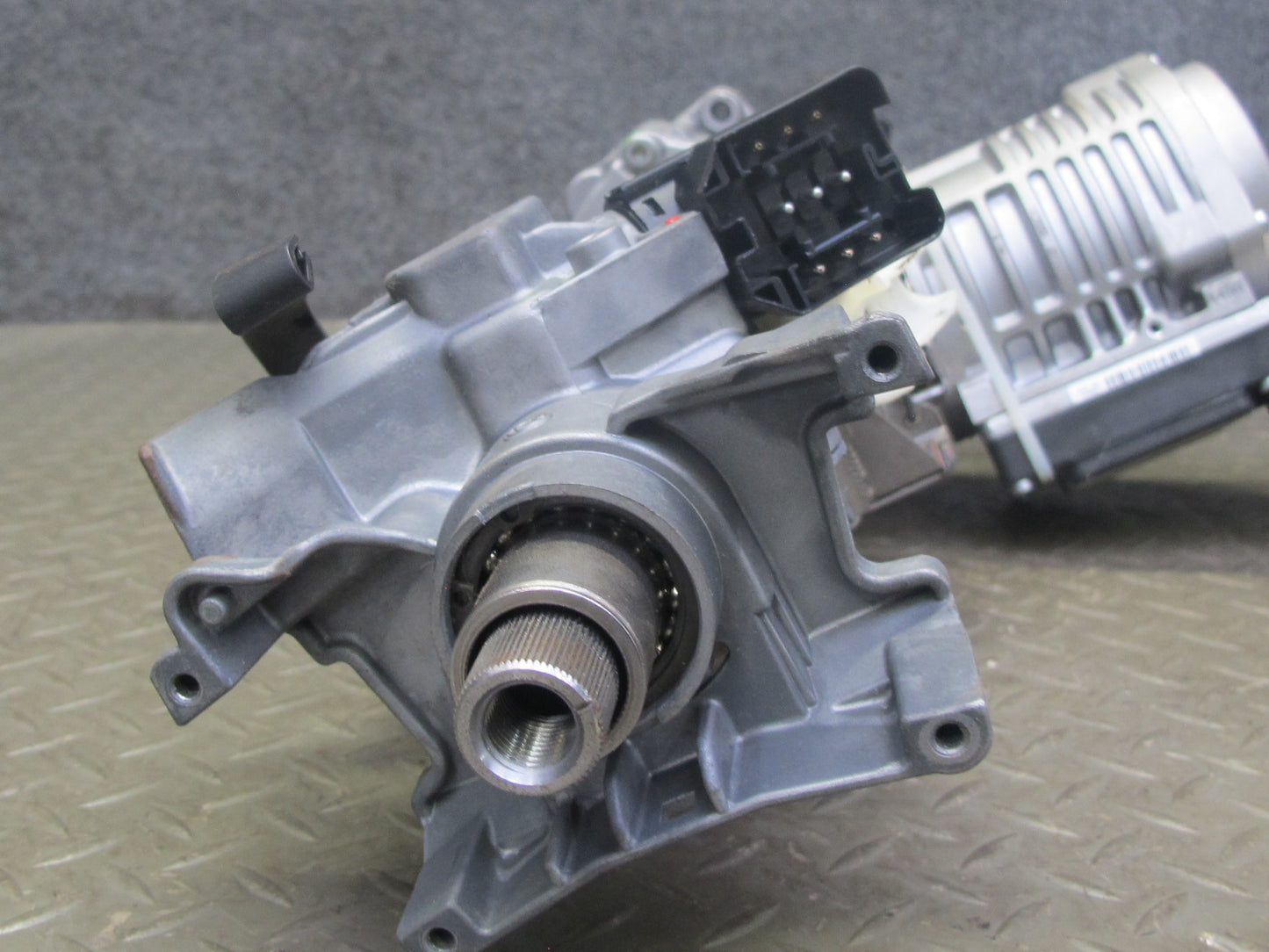 03-05 BMW E85 Z4 2.5L 3.0L AT Electric Power Steering Column w Motor 96K OEM