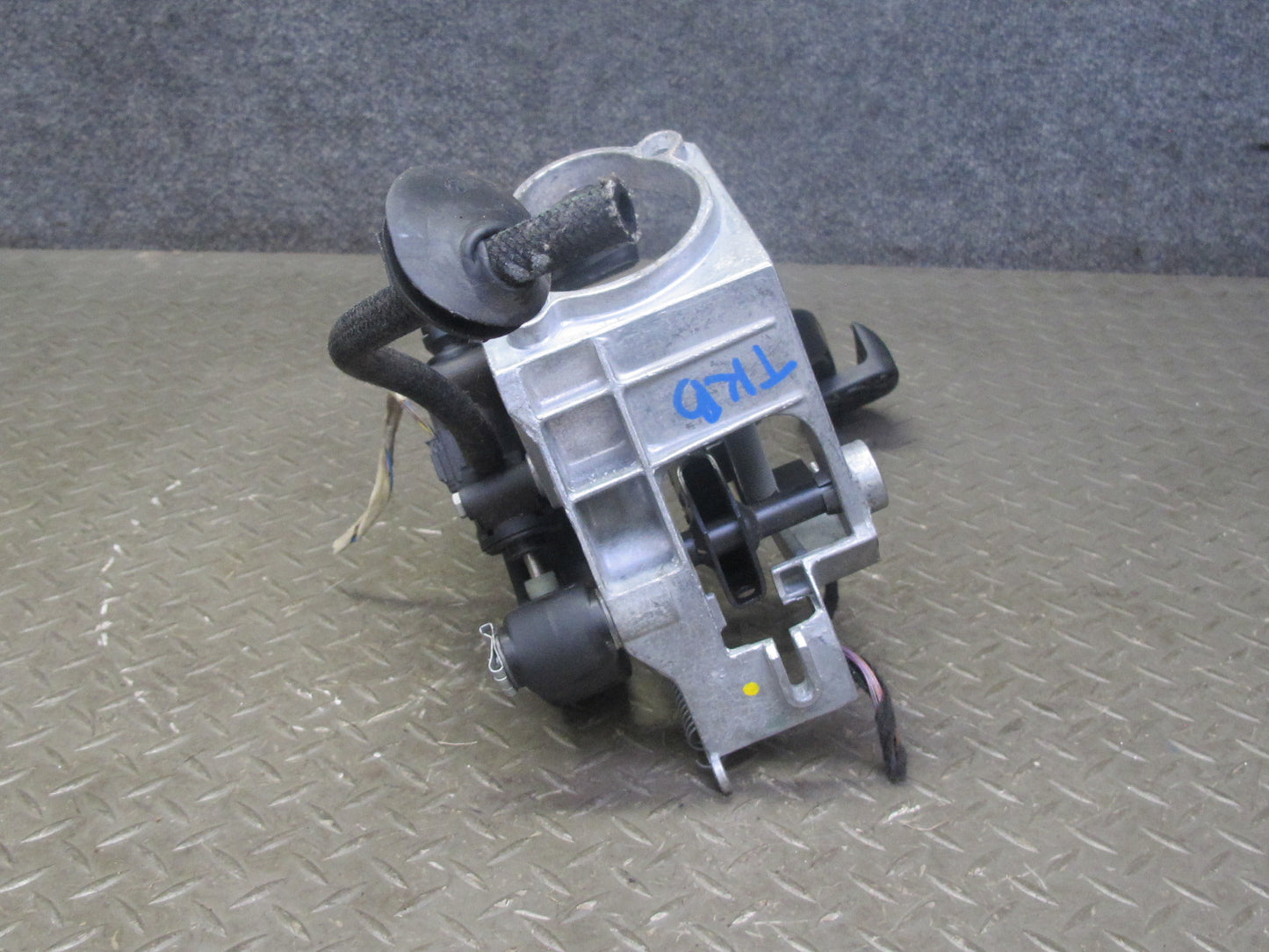 08-13 BMW E90 E92 M3 Under Dash Knee M/T Clutch Brake Gas Acceleration Pedal Set