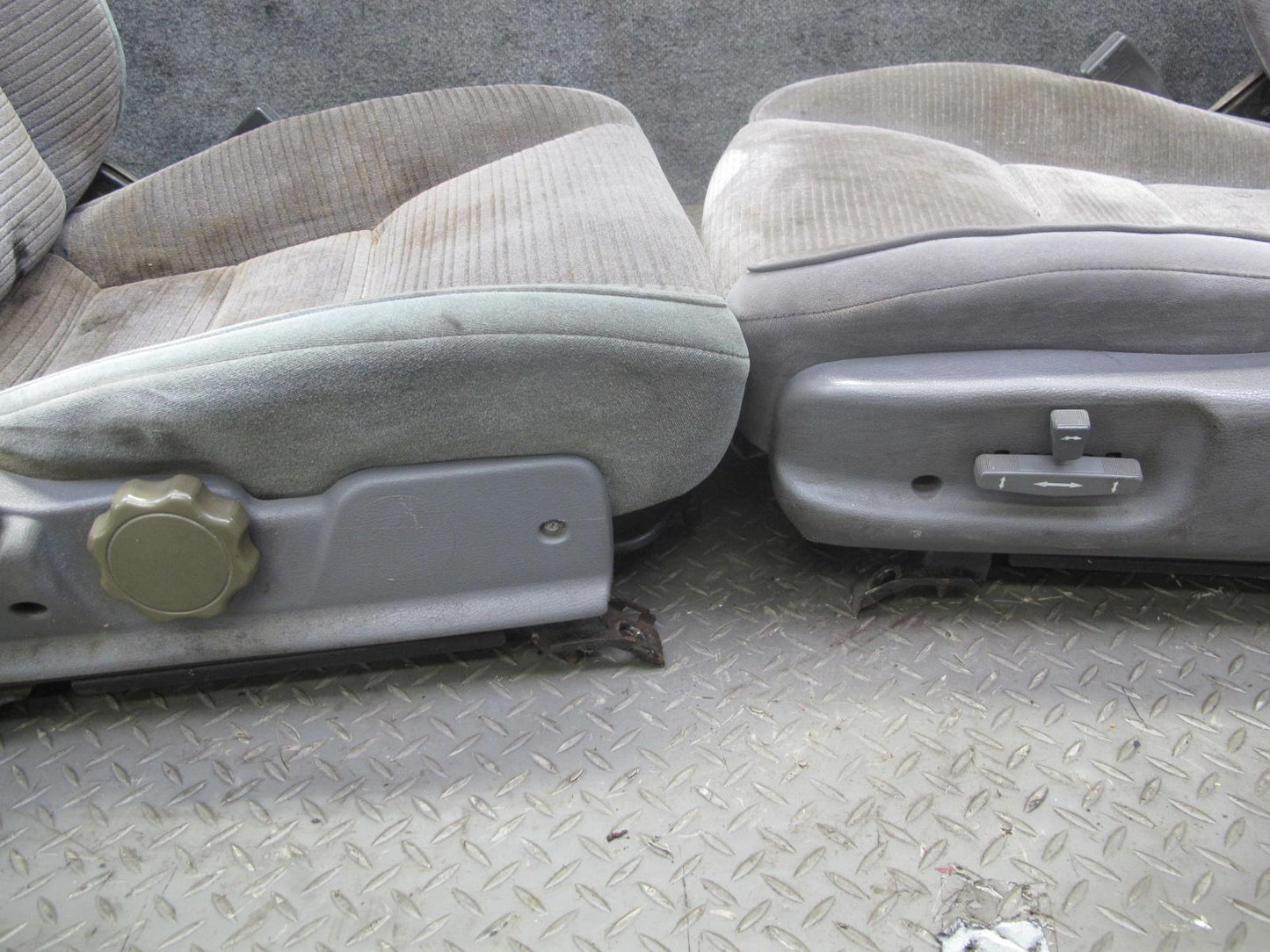 89-92 Toyota Supra MK3 Front & Rear Complete Cloth Seat Set Gray OEM