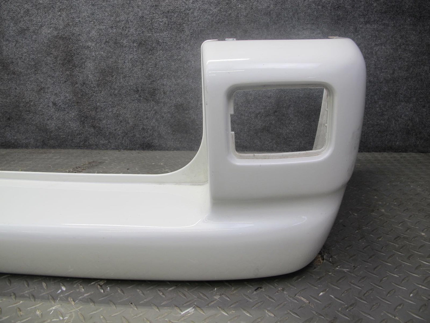 97-03 VW Eurovan T4 Rear Bumper Cover Arctic White w Foam Absorber Set OEM