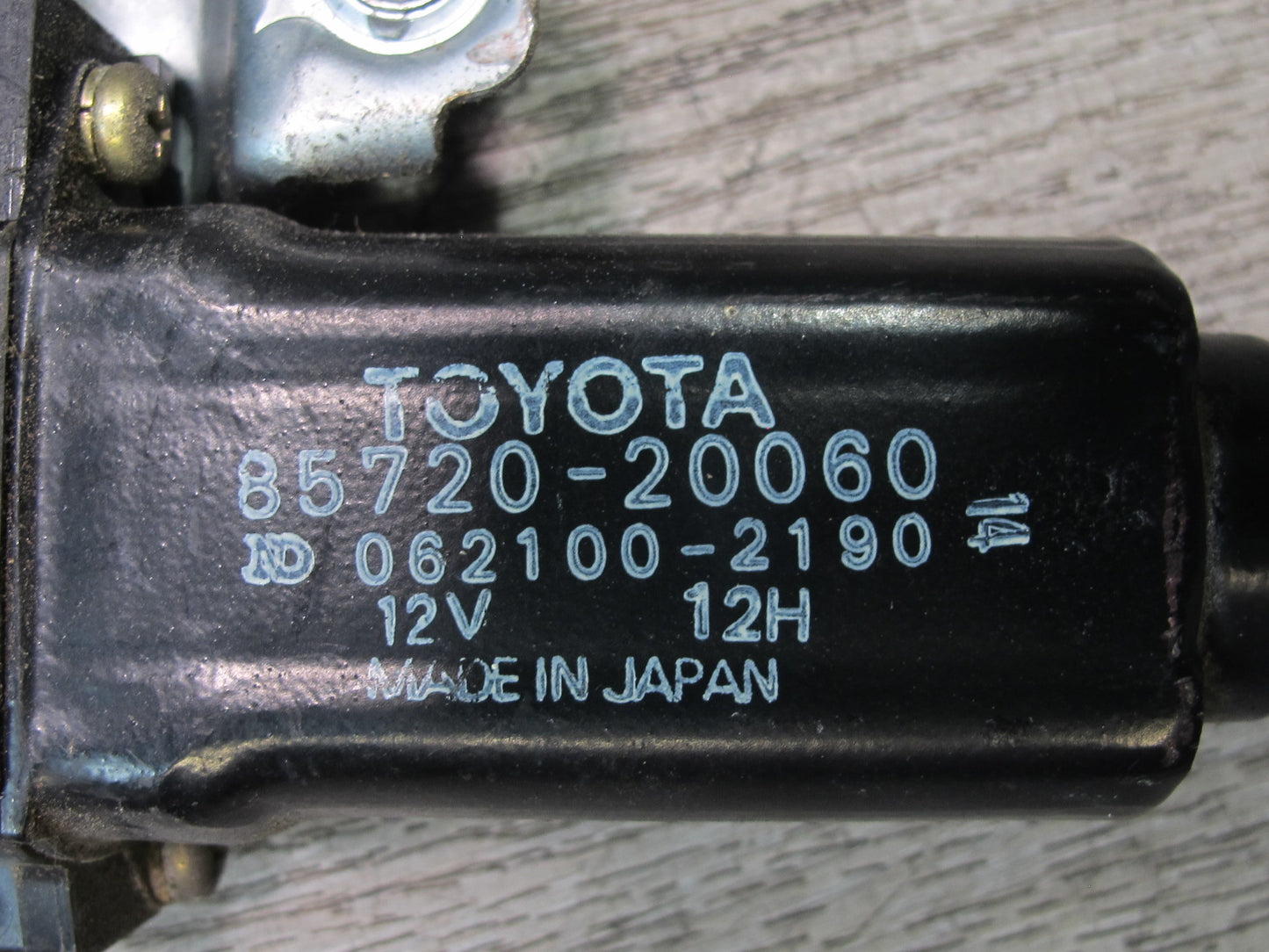 86-92 Toyota Supra MA70L Left Driver Door Window Regulator w Motor OEM