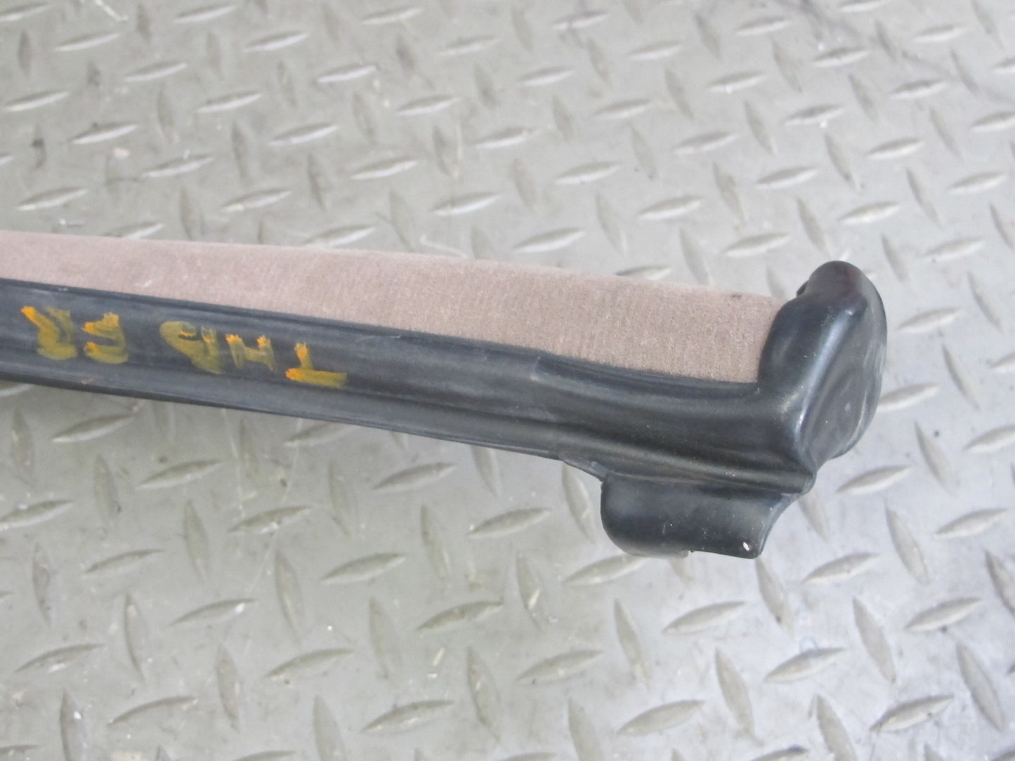 96-99 BMW E36 325iC 328iC Convertible Right Door Weatherstrip Rubber Seal OEM