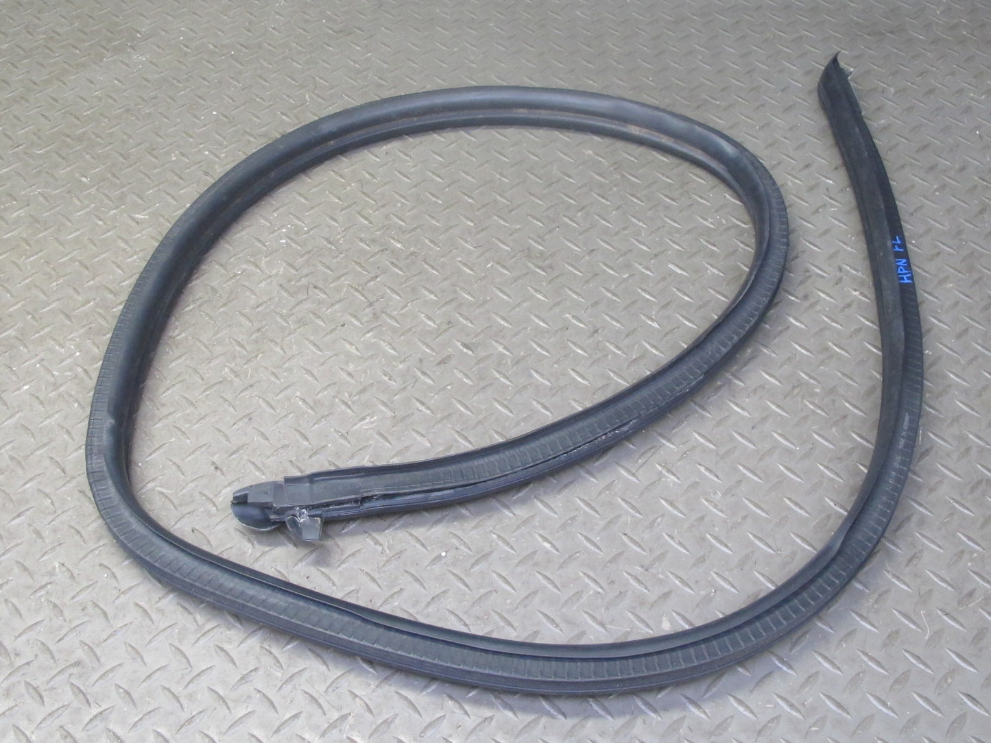 1999-2005 Porsche 911 996 Convertble Left Side Door Weatherstrip Rubber Seal