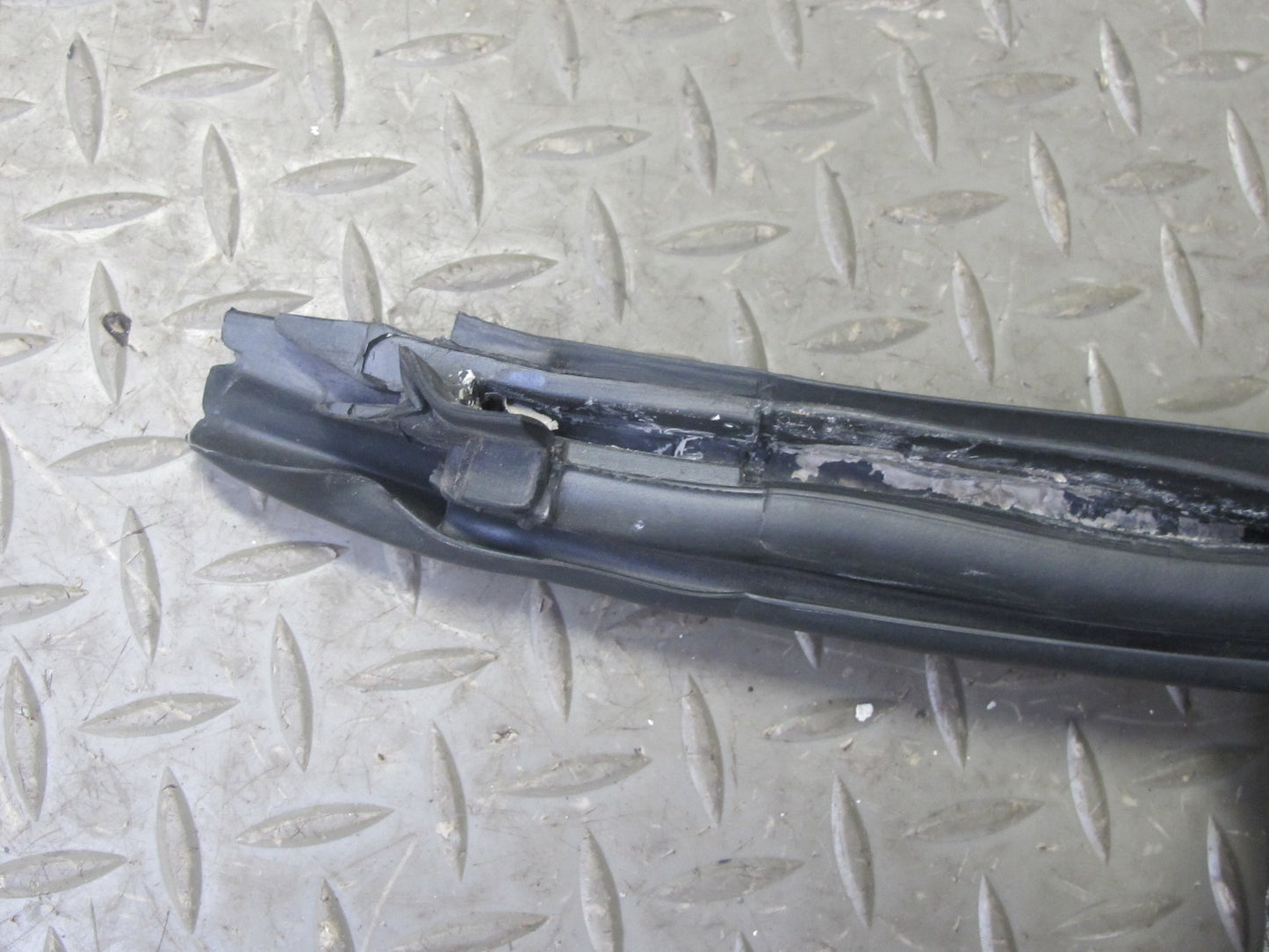 1999-2005 Porsche 911 996 Convertble Left Side Door Weatherstrip Rubber Seal
