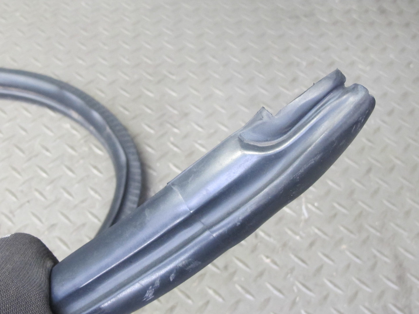 1999-2005 Porsche 911 996 Convertble Left Side Door Weatherstrip Rubber Seal