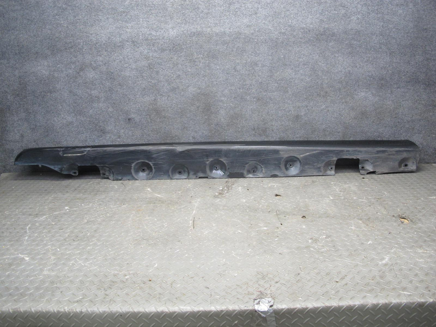 01-06 BMW E46 325Ci 330Ci ZHP 2-DOOR Right Side Skirt Rocker Panel Molding OEM