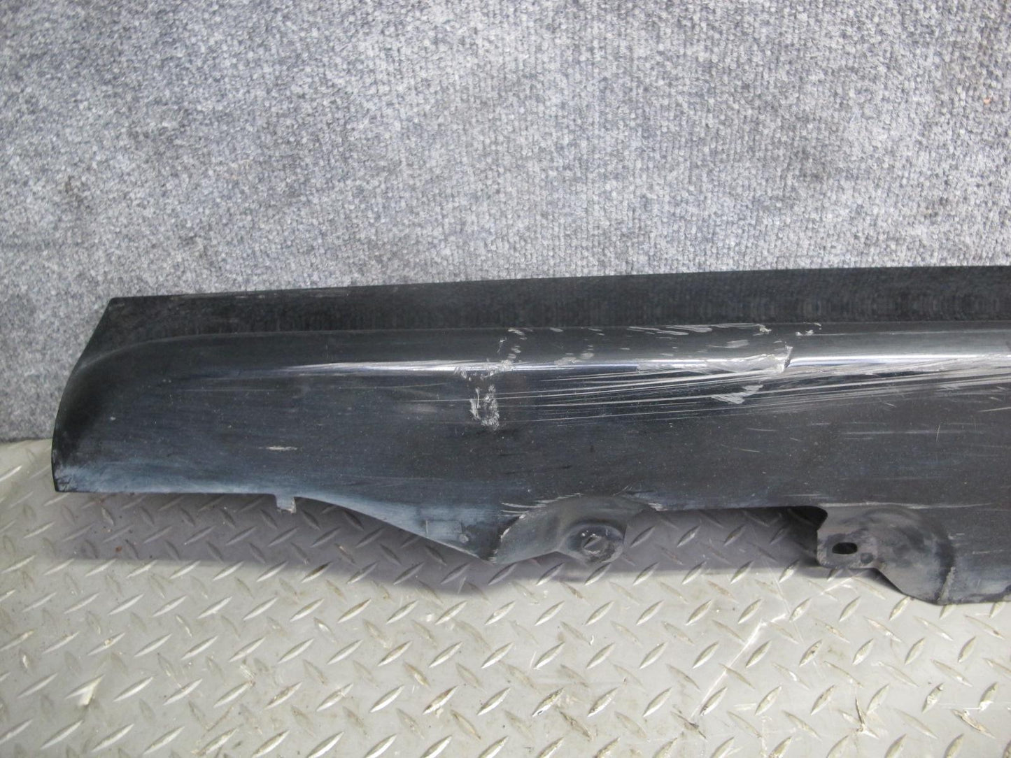 01-06 BMW E46 325Ci 330Ci ZHP 2-DOOR Right Side Skirt Rocker Panel Molding OEM