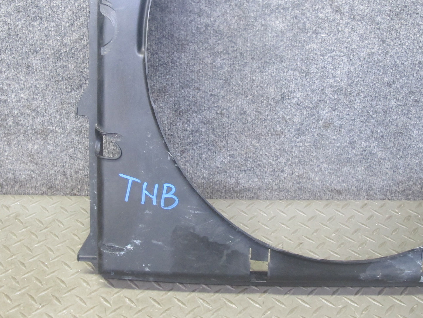 94-99 BMW E36 325iC 328iC Engine Radiator Cooling Fan Motor Shroud 1723031 OEM