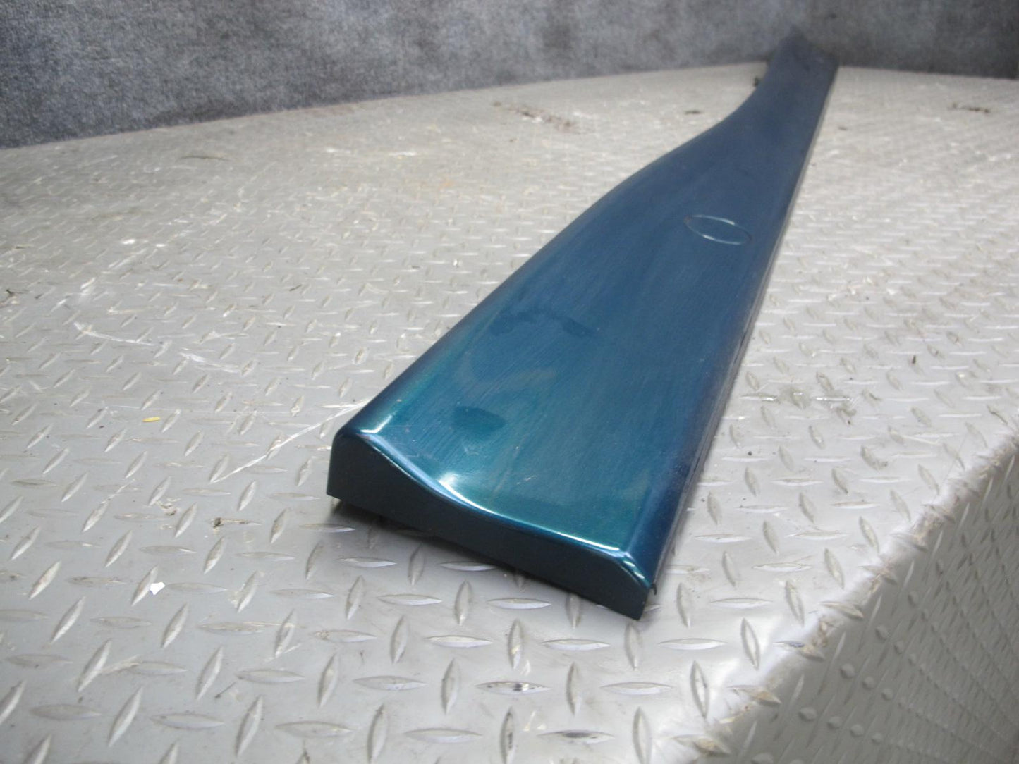 94-99 BMW E36 328iC Coupe Convertible Right Side Skirt Rocker Panel Molding OEM