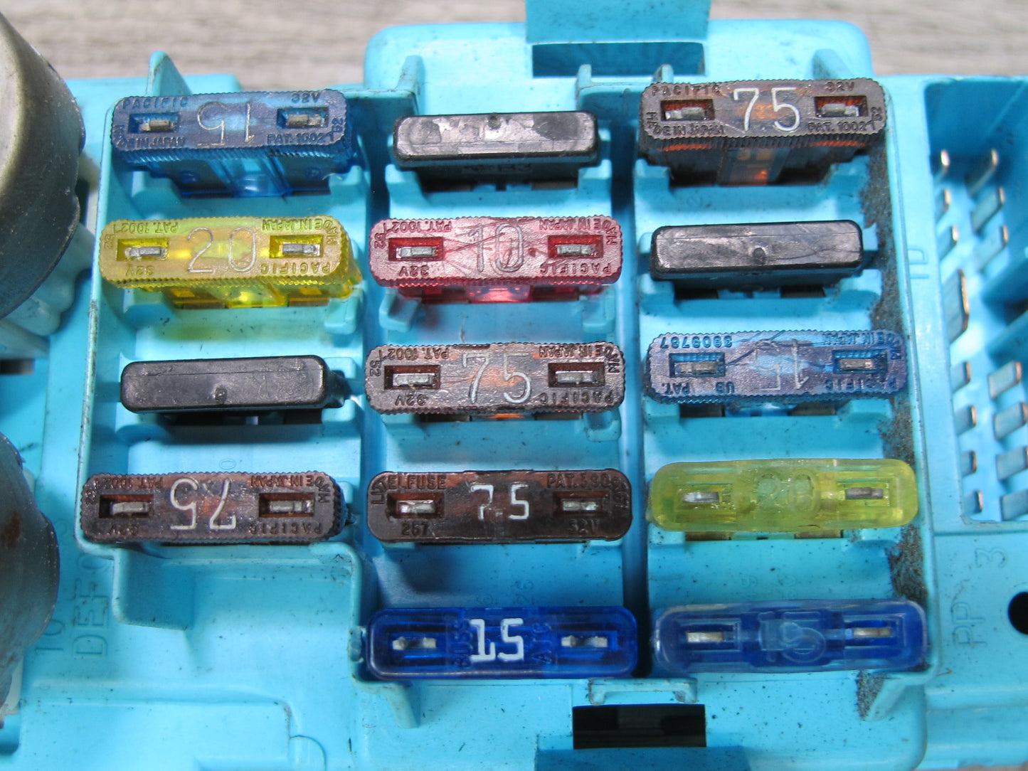 89-92 Toyota Supra MK3 MA70L Integration Relay Fuse Box Module OEM