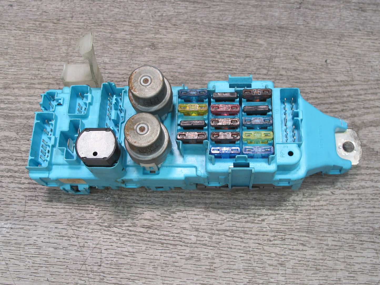 89-92 Toyota Supra MK3 MA70L Integration Relay Fuse Box Module OEM