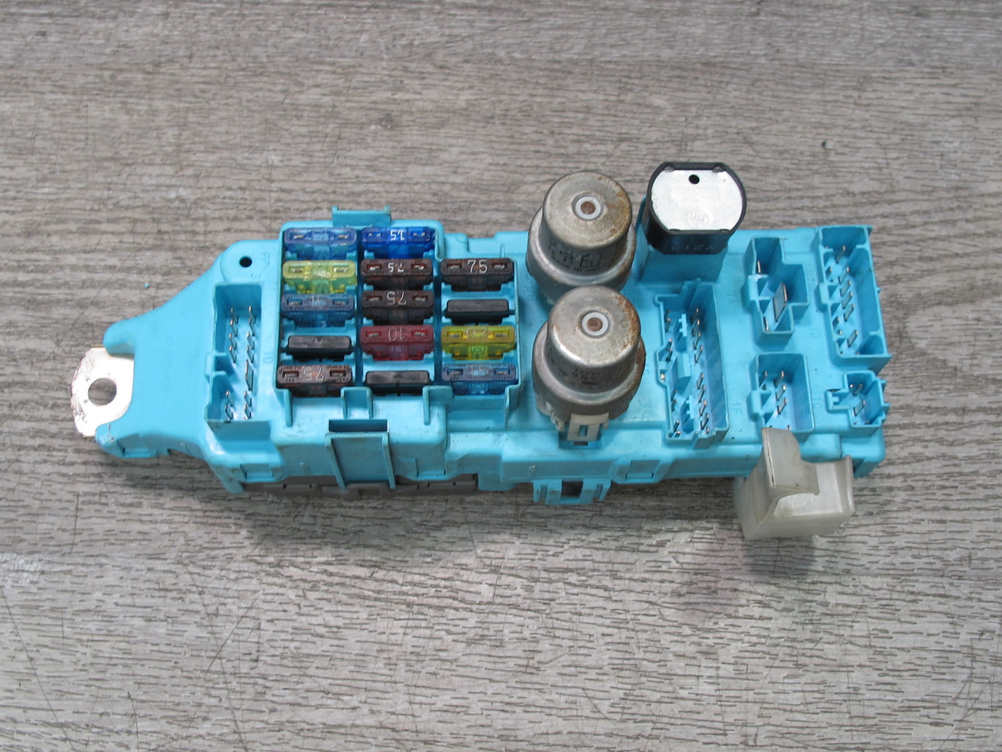 89-92 Toyota Supra MK3 MA70L Integration Relay Fuse Box Module OEM