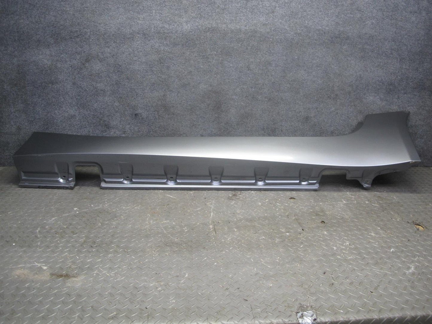 03-08 BMW E85 Z4 Set of 2 Left & Right Side Skirt Rocker Panel Molding Gray OEM
