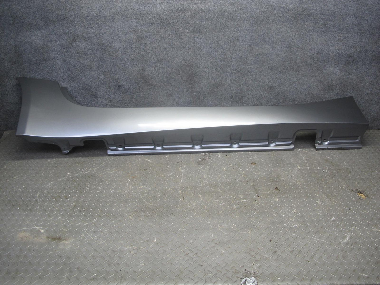 03-08 BMW E85 Z4 Set of 2 Left & Right Side Skirt Rocker Panel Molding Gray OEM