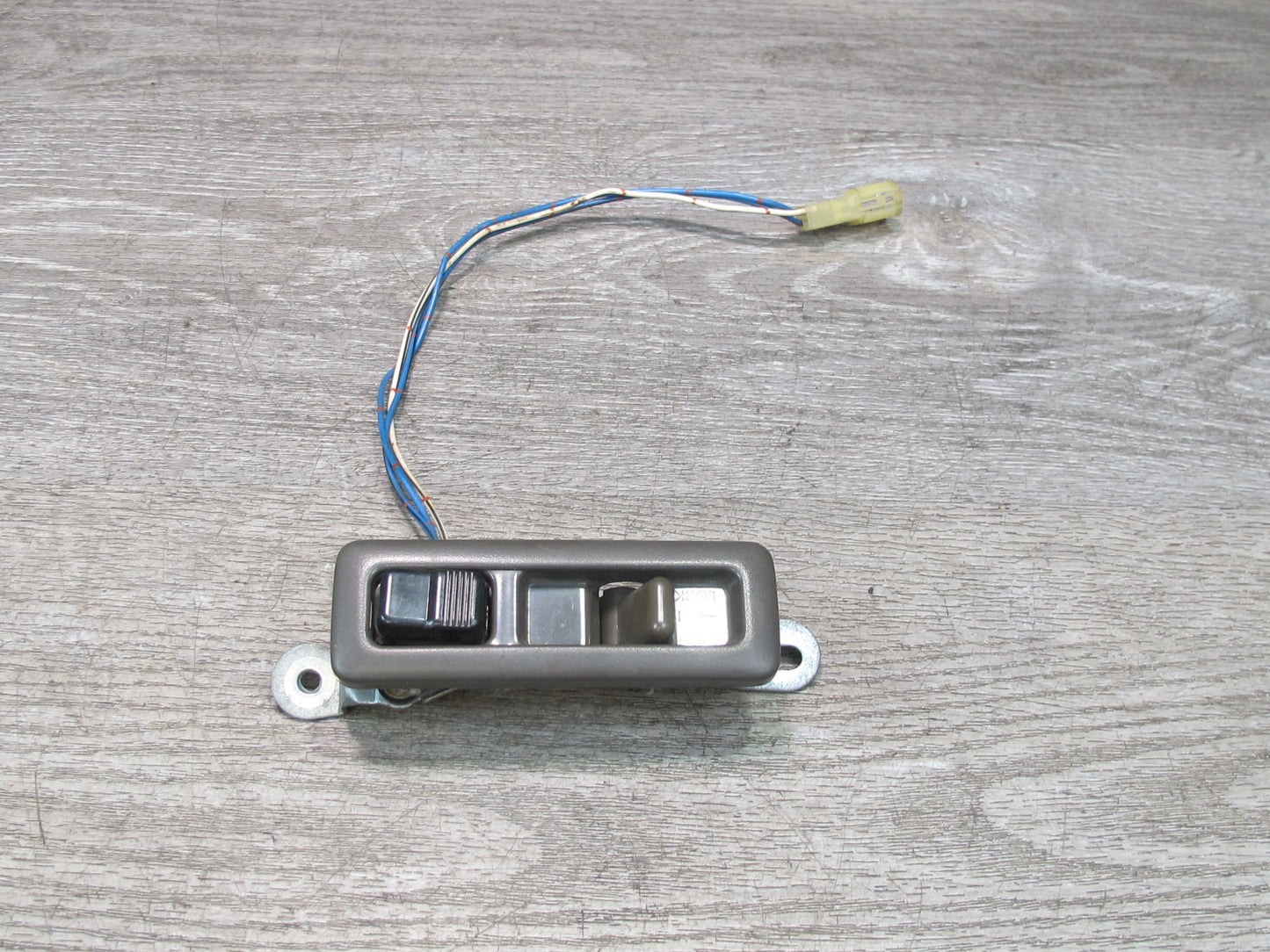 86-92 Toyota Supra MA70L Right Passenger Door Lock Switch Gray w Wire OEM