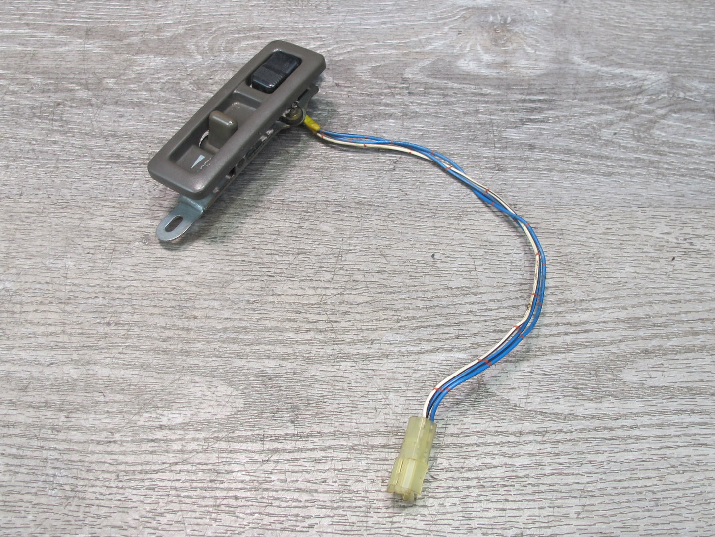 86-92 Toyota Supra MA70L Right Passenger Door Lock Switch Gray w Wire OEM