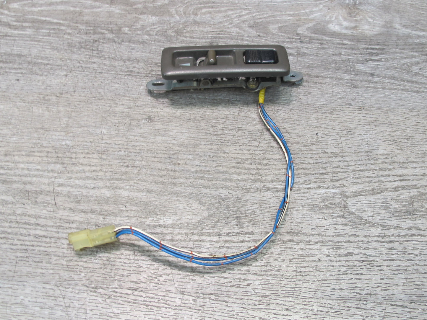 86-92 Toyota Supra MA70L Right Passenger Door Lock Switch Gray w Wire OEM