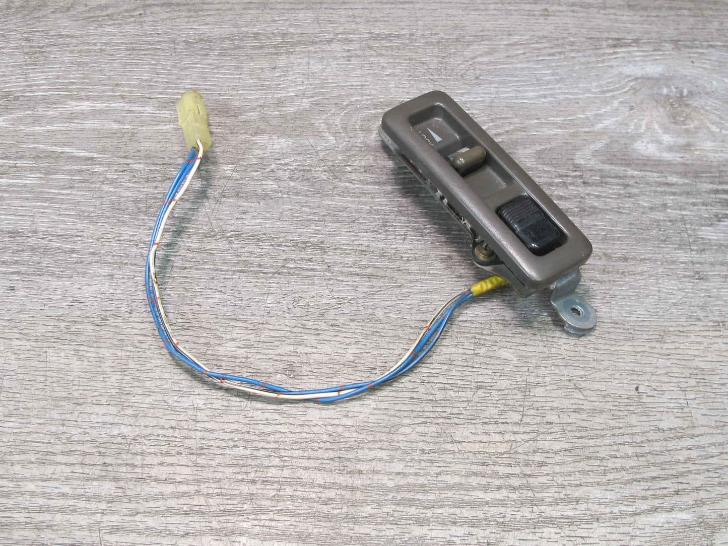 86-92 Toyota Supra MA70L Right Passenger Door Lock Switch Gray w Wire OEM