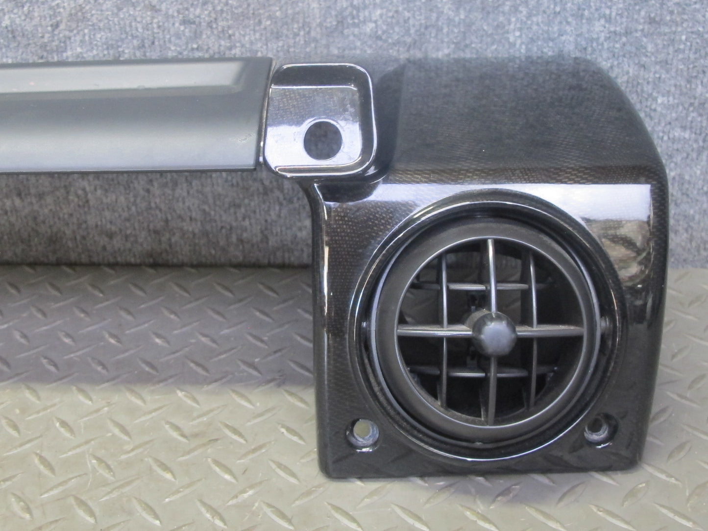2005-2007 Hummer H2 Dash Front Right Upper Trim Panel w Air Vent