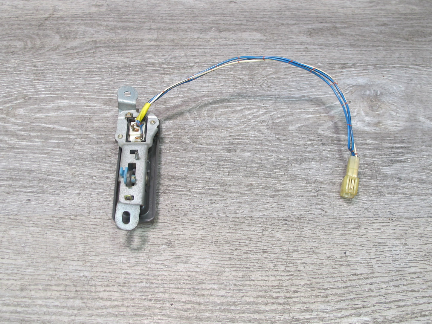 86-92 Toyota Supra MA70L Left Driver Door Lock Switch Gray w Wire OEM