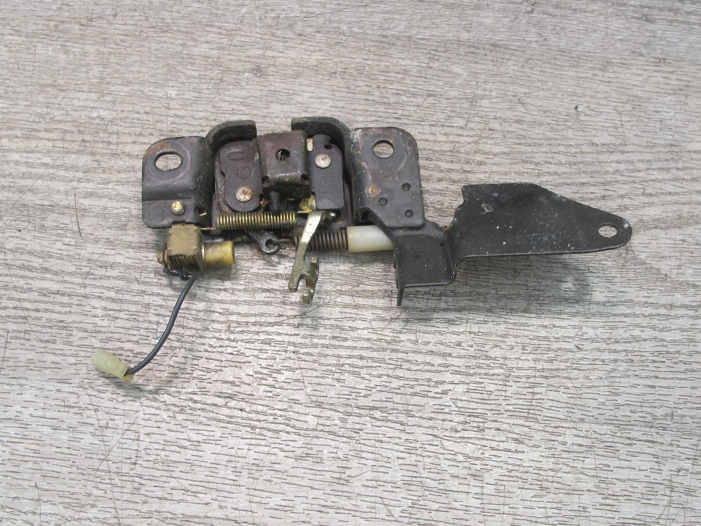 86-92 Toyota Supra MA70L MK3 Rear Hatch Trunk Lid Release Lock Latch OEM
