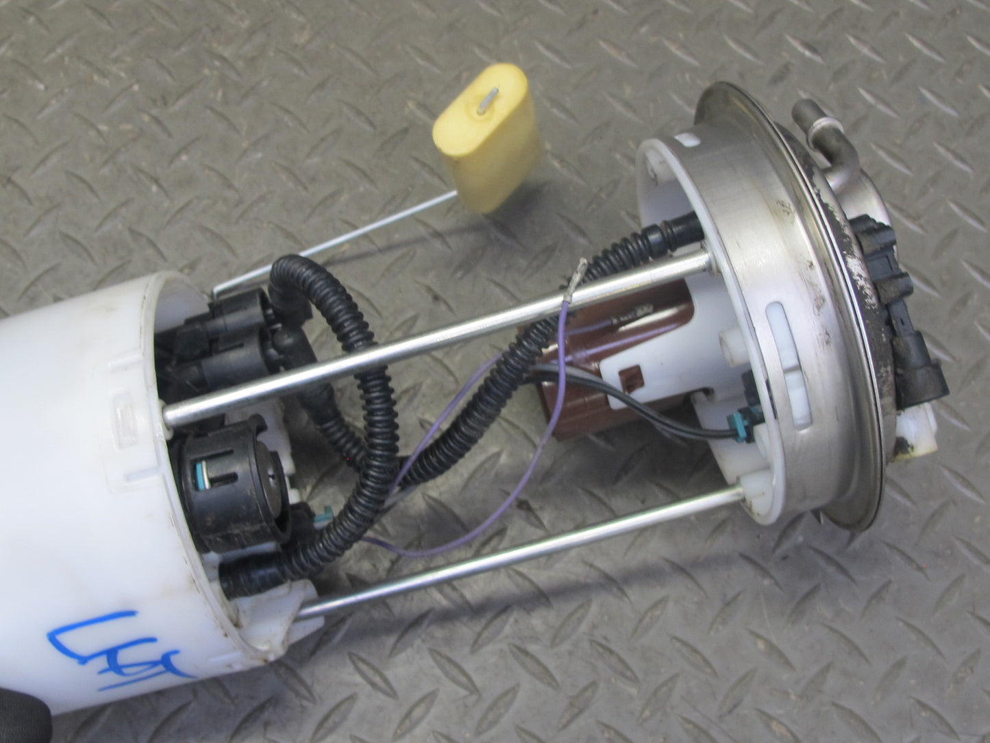 2005-2007 Hummer H2 6.0L Fuel Pump Level Sensor Assembly