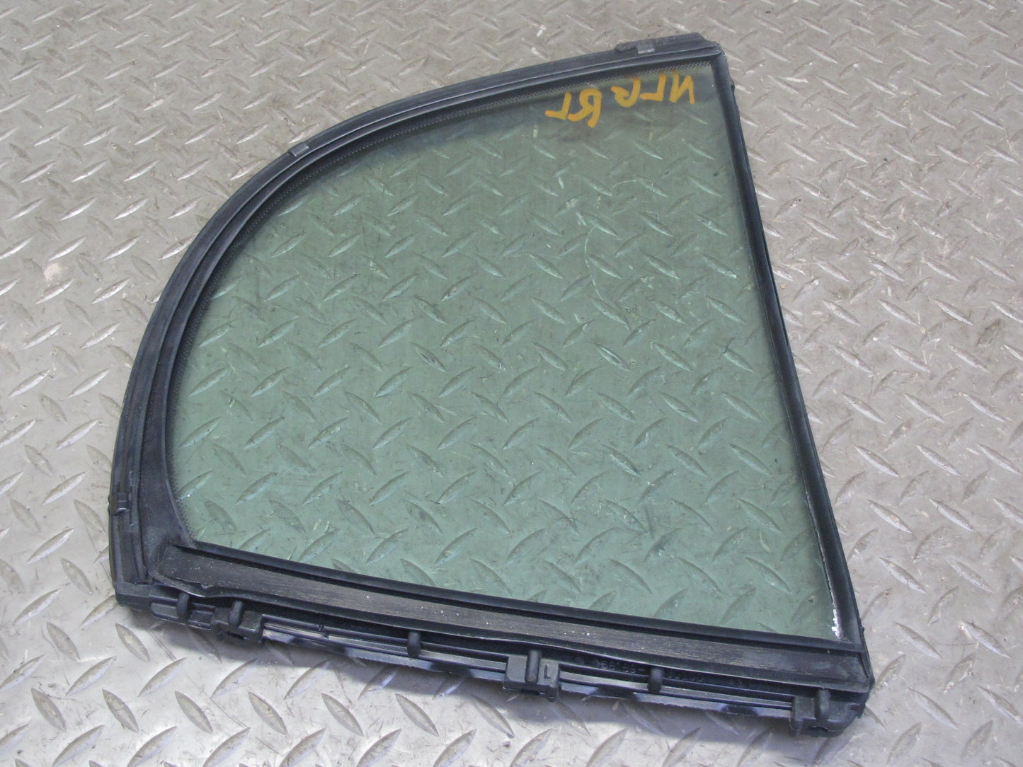 01-05 Lexus JZS160L GS430 GS300 Rear Left Quarter Window Glass OEM