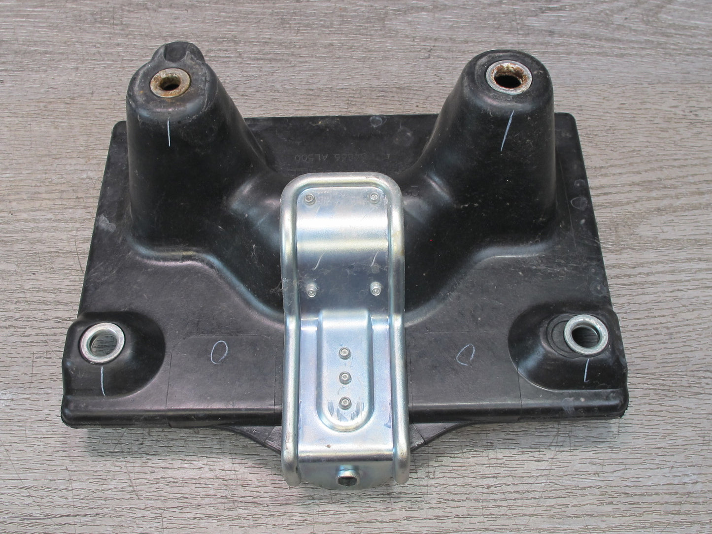 03-09 Nissan 350Z Z33 Battery Tray Holder 64866-AL500 OEM