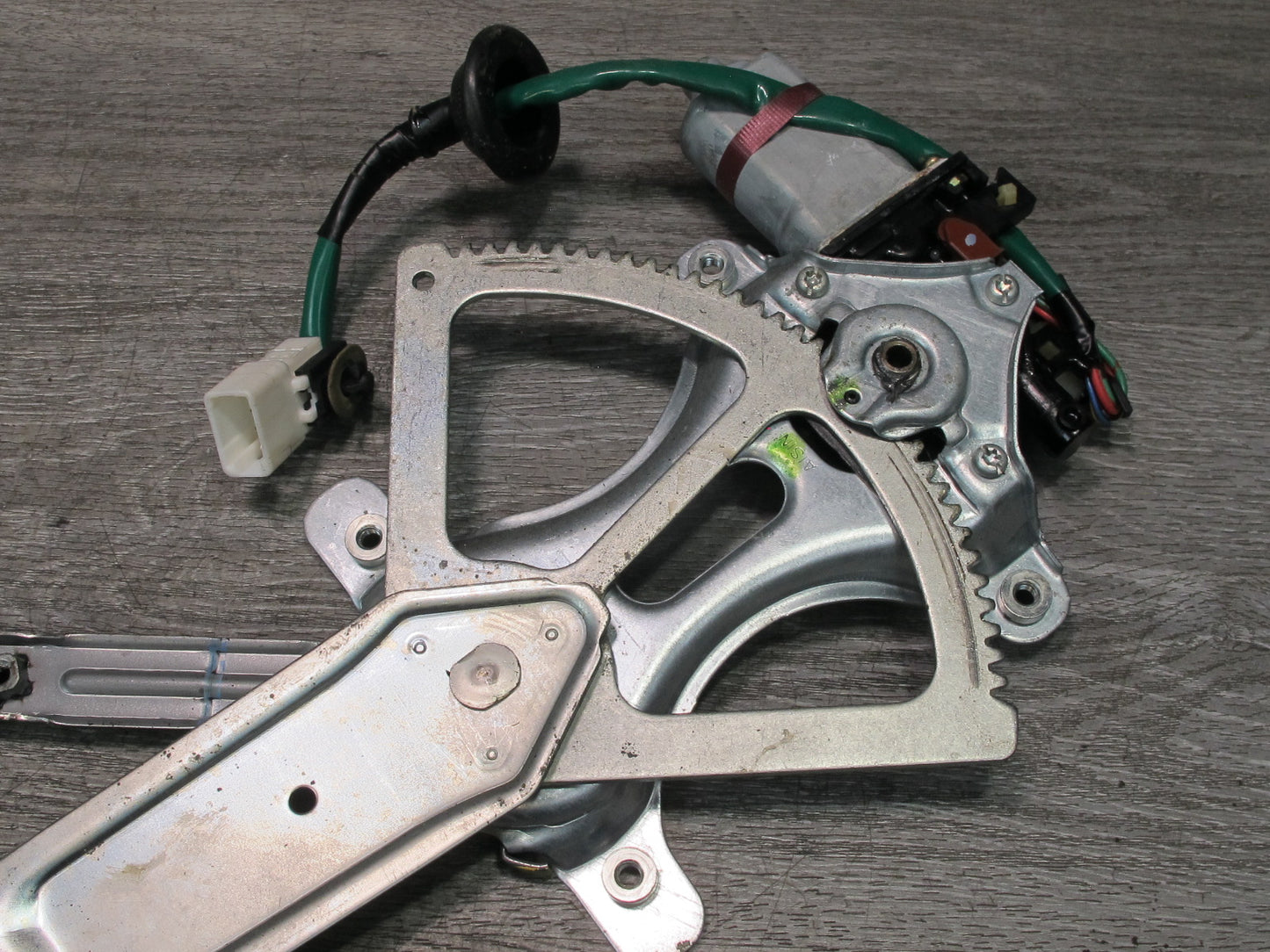 98-05 Lexus GS400 GS430 GS300 Front Right Door Window Regulator w Motor OEM