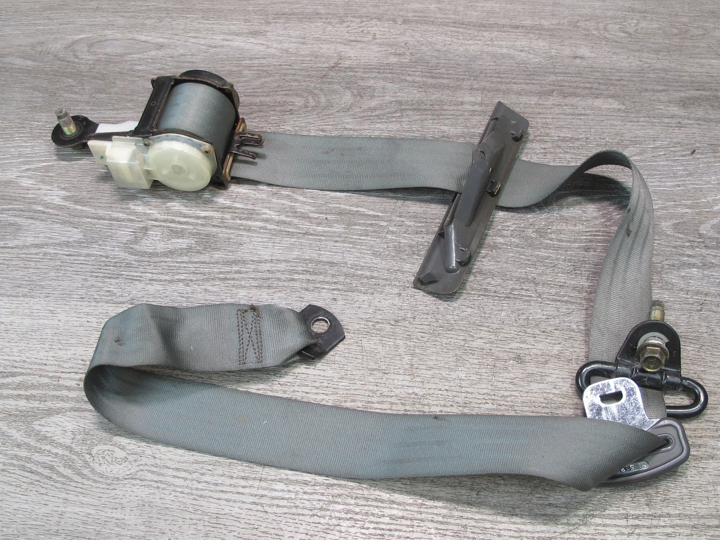 89-92 TOYOTA SUPRA MK3 REAR RIGHT & LEFT SIDE SEATBELT RETRACTOR SET OEM