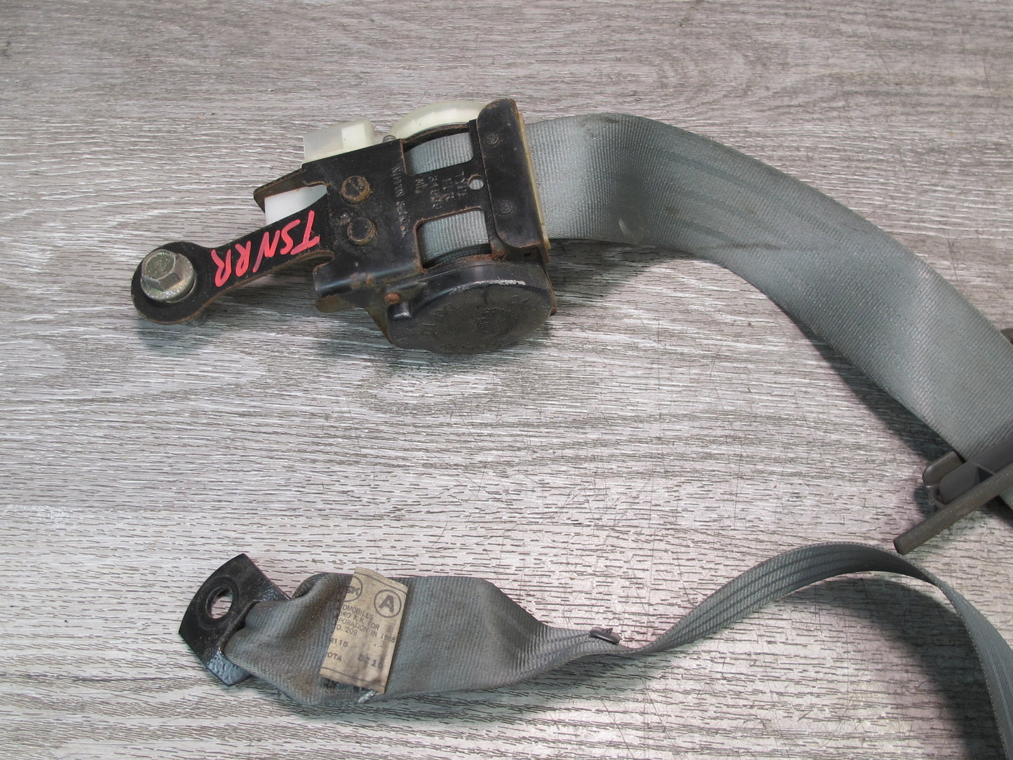 89-92 TOYOTA SUPRA MK3 REAR RIGHT & LEFT SIDE SEATBELT RETRACTOR SET OEM