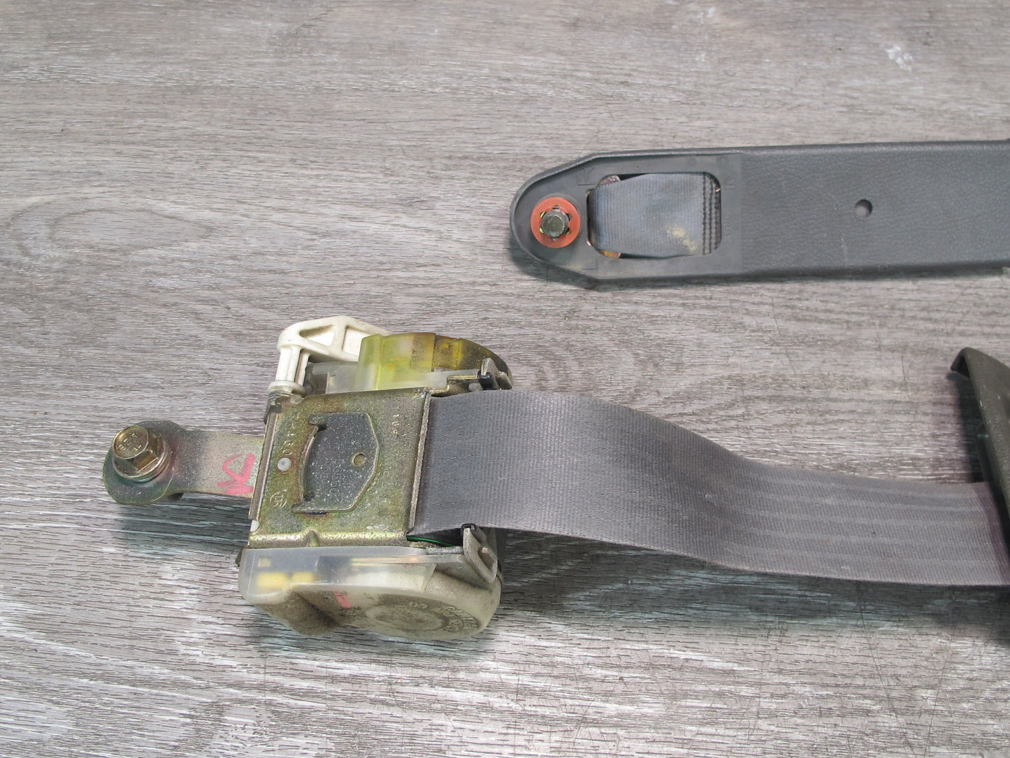89-92 TOYOTA SUPRA MK3 FRONT RIGHT & LEFT SIDE SEATBELT RETRACTOR SET OEM