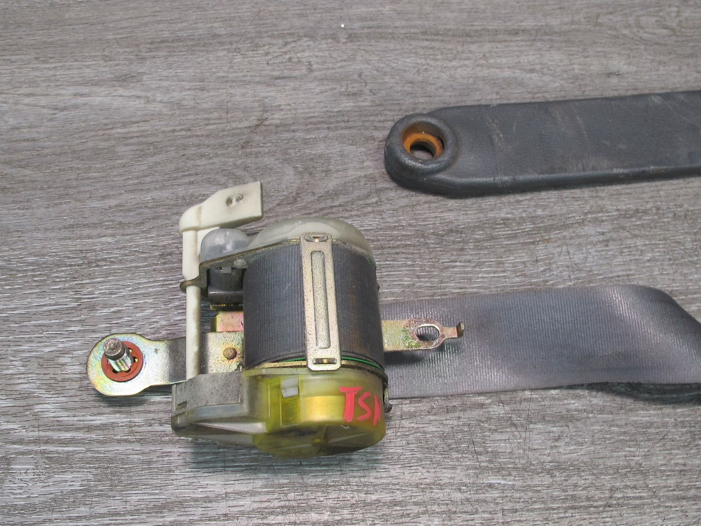 89-92 TOYOTA SUPRA MK3 FRONT RIGHT & LEFT SIDE SEATBELT RETRACTOR SET OEM