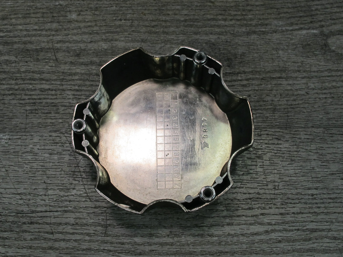 99-01 Isuzu Vehicross Set of 4 Center Wheel Cap Cover OEM
