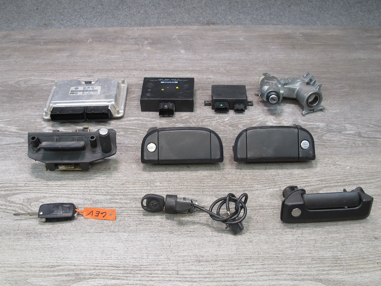 2001 VW Eurovan T4 2.8L A/T Engine ECU Immo Theft Ignition Lock KEY Handle Set