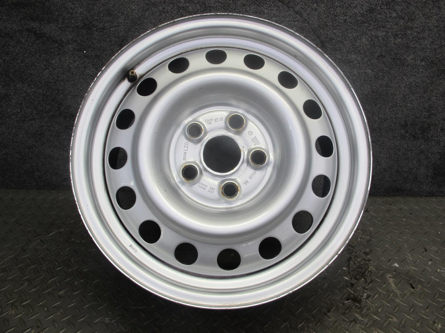 97-03 VW Eurovan T4 Factory R16" Steel Wheel Rim 16x7J ET49 5x112 7D0601027E OEM