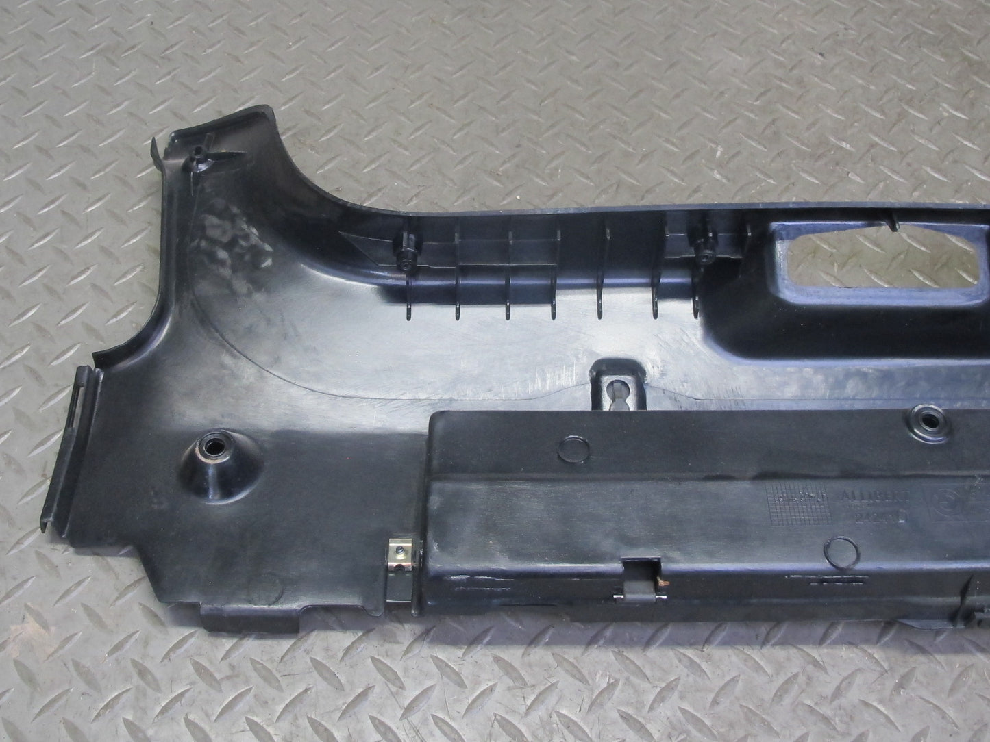 98-99 BMW E36/7 Z3 Roadster Rear Trunk Tail Trim Latch Cover Panel OEM