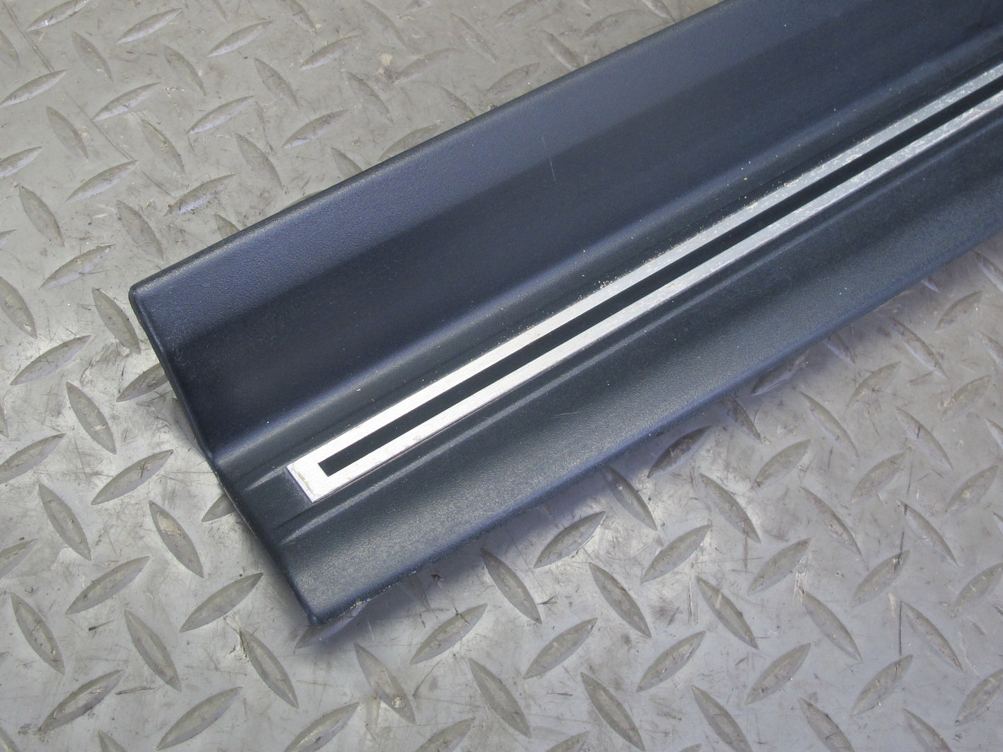 96-02 BMW E36/7 Z3 Roadster Set of 2 Door Scuff Sill Step Trim Plate OEM