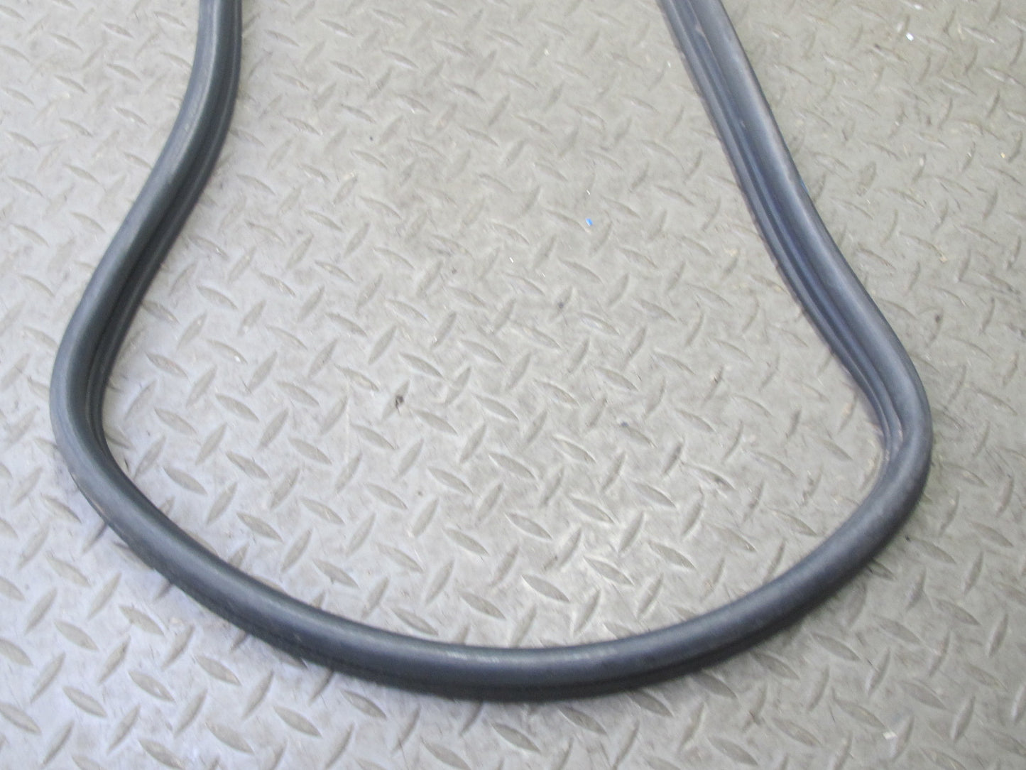 96-02 BMW E36/7 Z3 Set of 4 Front Hood Bonnet Weatherstrip Rubber Seal OEM