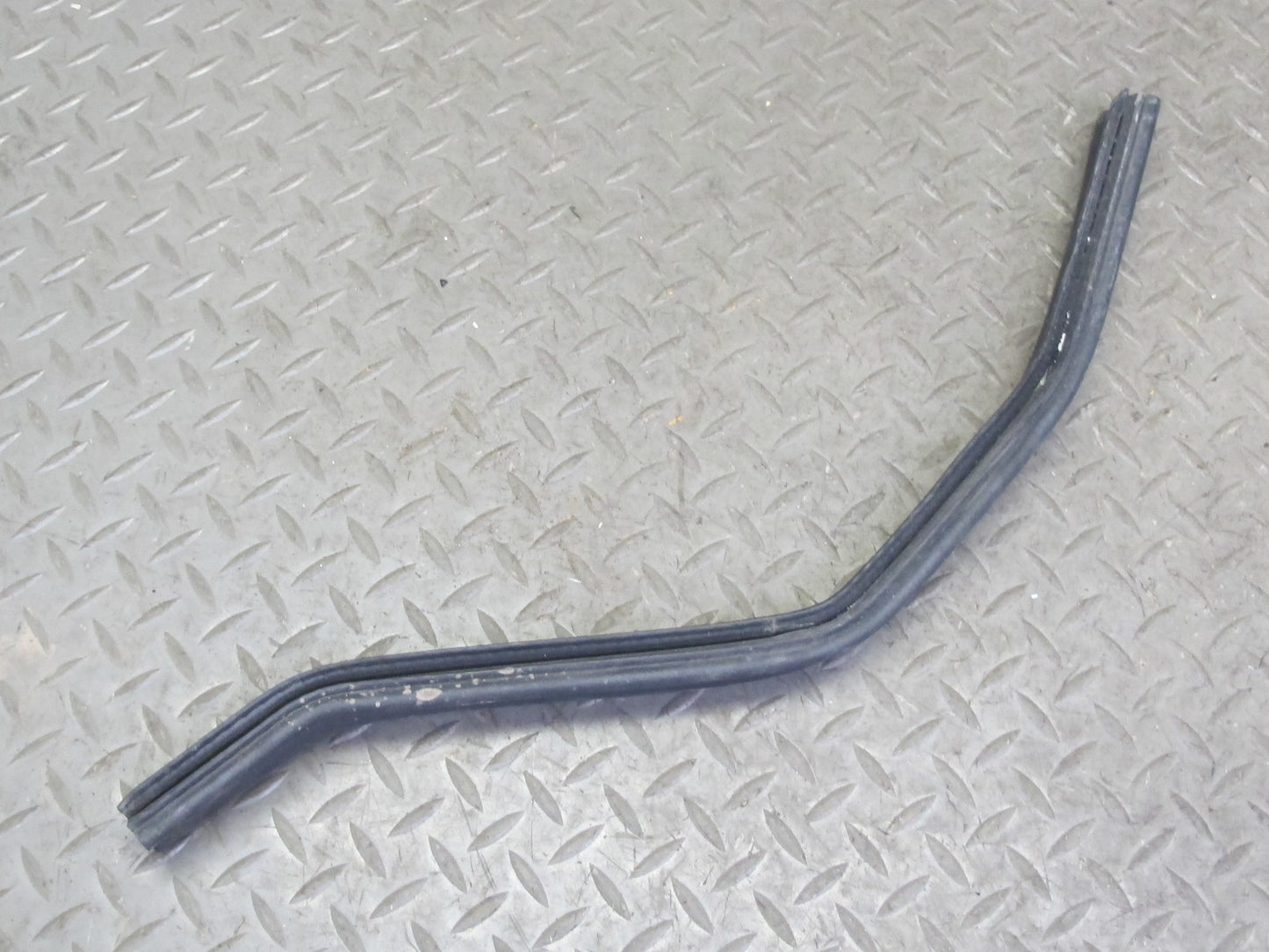 96-02 BMW E36/7 Z3 Set of 4 Front Hood Bonnet Weatherstrip Rubber Seal OEM
