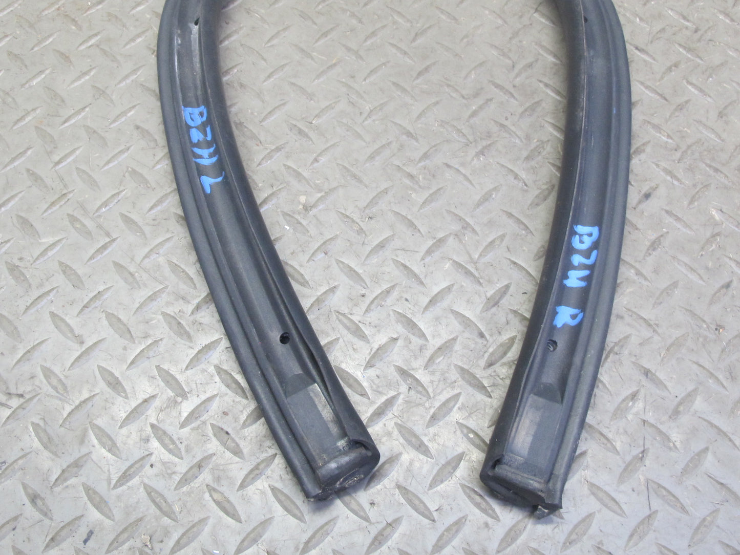 96-02 BMW E36/7 Z3 Roadster Folding TOP Roof Weatherstrip Rubber Seal Set OEM